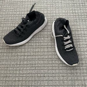 MEN'S KNIT RUNNER